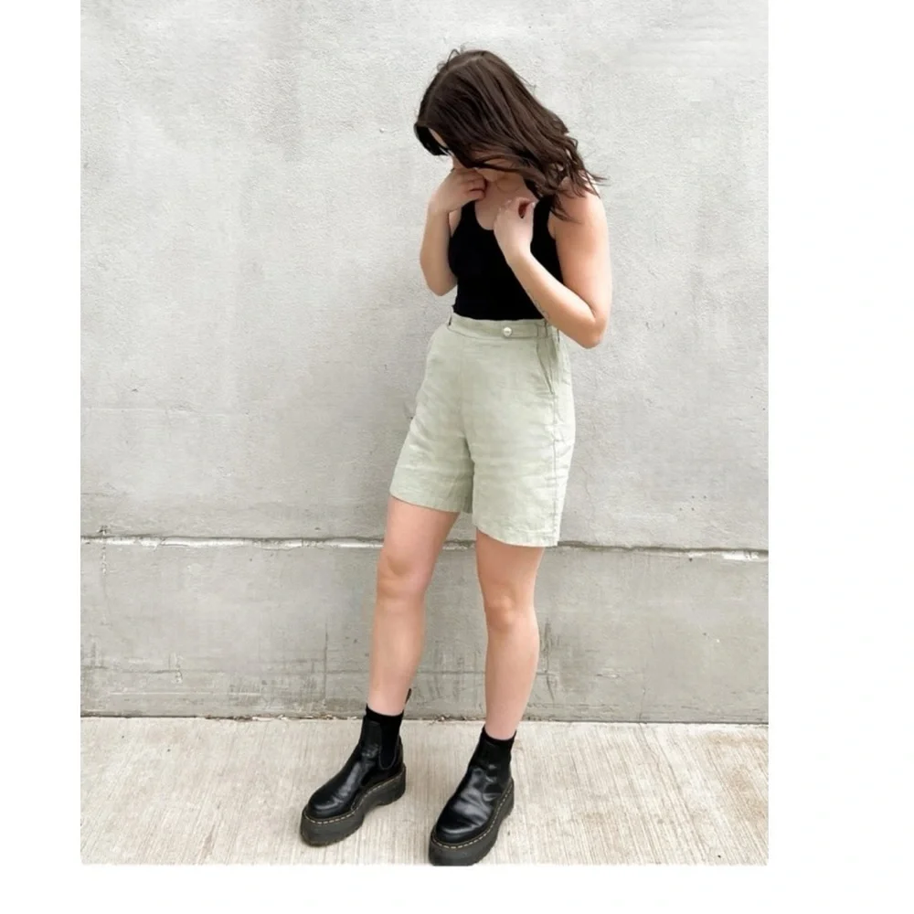 Mus & Bombon Dahana Linen Shorts - Size Small - Picture 2 of 15